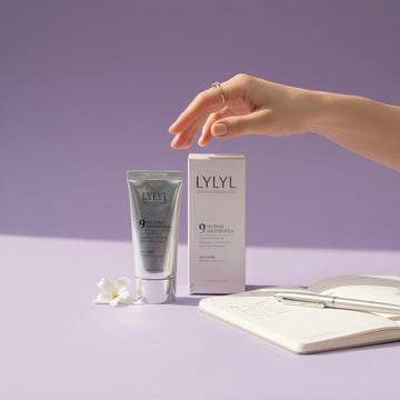 Assemble K - Play .Try .Glow LYLYL 9 Second Air Formula Sun Cream 10ml, lightweight, no white cast, smooth texture, primer finish.