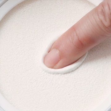 Assemble K - Play .Try .Glow LYLYL Coral Centella Sun Cushion with SPF 50+ PA++++, cooling & soothing effect.