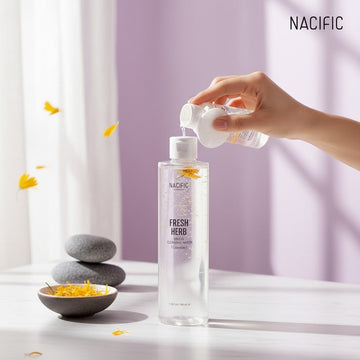 NACIFIC Fresh Herb Origin Cleansing Water with Bakuchiol and Calendula, 200ml bottle. Gentle, plant-based retinol for slow-aging care.