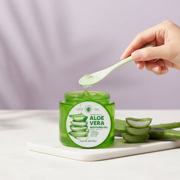 Assemble K - Play .Try .Glow NATURE REPUBLIC Aloe Vera 92% soothing gel in a jar with a scoop of clear hydrating gel.