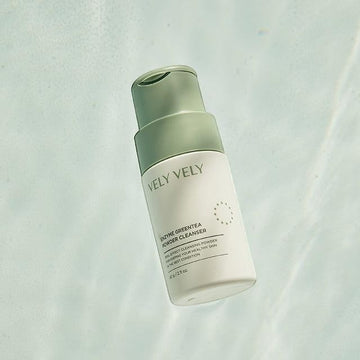 Assemble K - Play .Try .Glow VELY VELY Enzyme Greentea Powder Cleanser 60g, a gentle exfoliating facial cleanser with green tea.