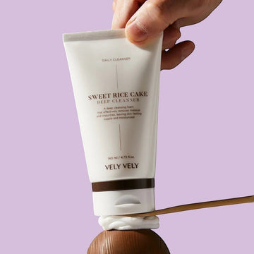 VELY VELY Sweet Rice Cake Deep Cleanser 140ml, a gentle cleansing foam with rice extract for deep cleansing and hydration.