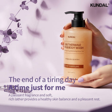 Assemble K - Play .Try .Glow Eau Thermale Spa Scrub Body Wash in Cozy Darjeeling scent, 500ml bottle with pump dispenser.